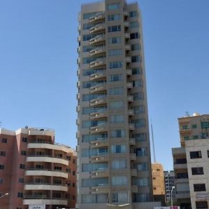 Code Housing - Fintas - Family Only Lejlighed Kuwait City Exterior photo